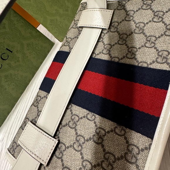 Gucci Belt Bag - Picture 14 of 15